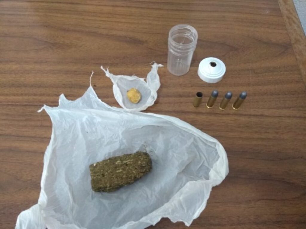 Jovem é preso por tráfico de drogas em São Sepé