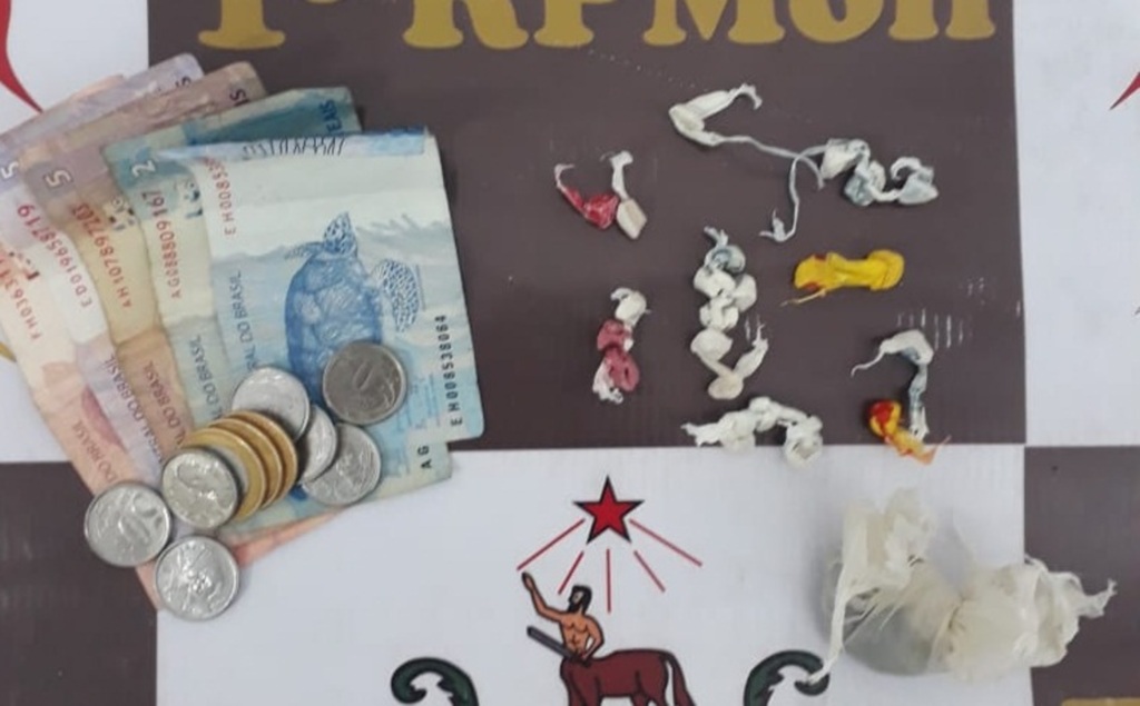 Jovem é preso com drogas escondidas na roupa em Santa Maria