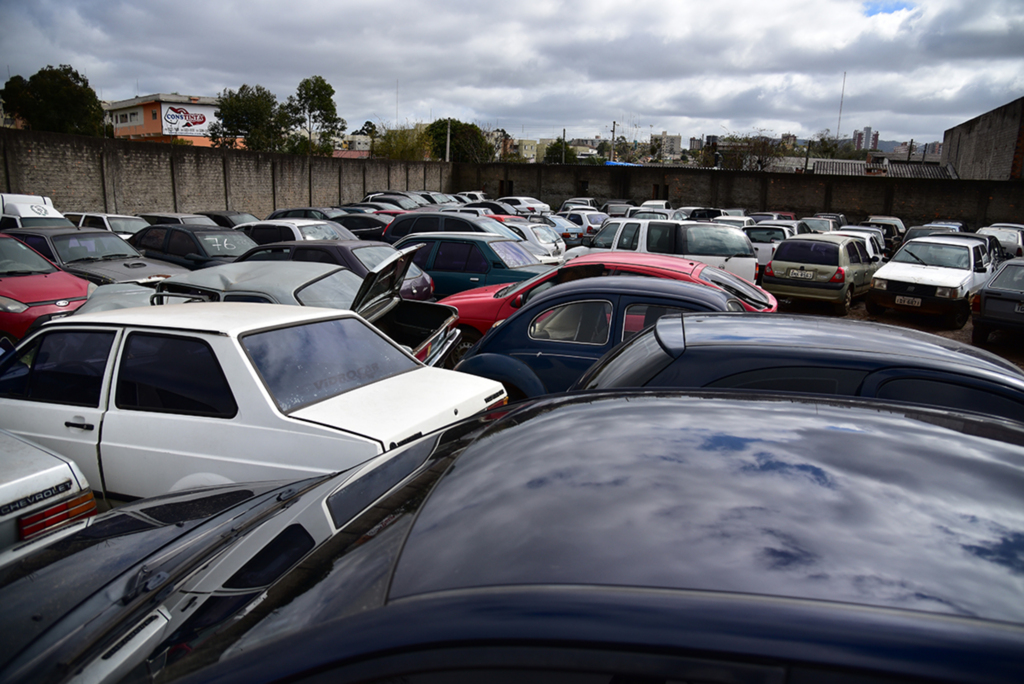 Veículos irregulares são vendidos em grupos de Santa Maria e região nas redes sociais