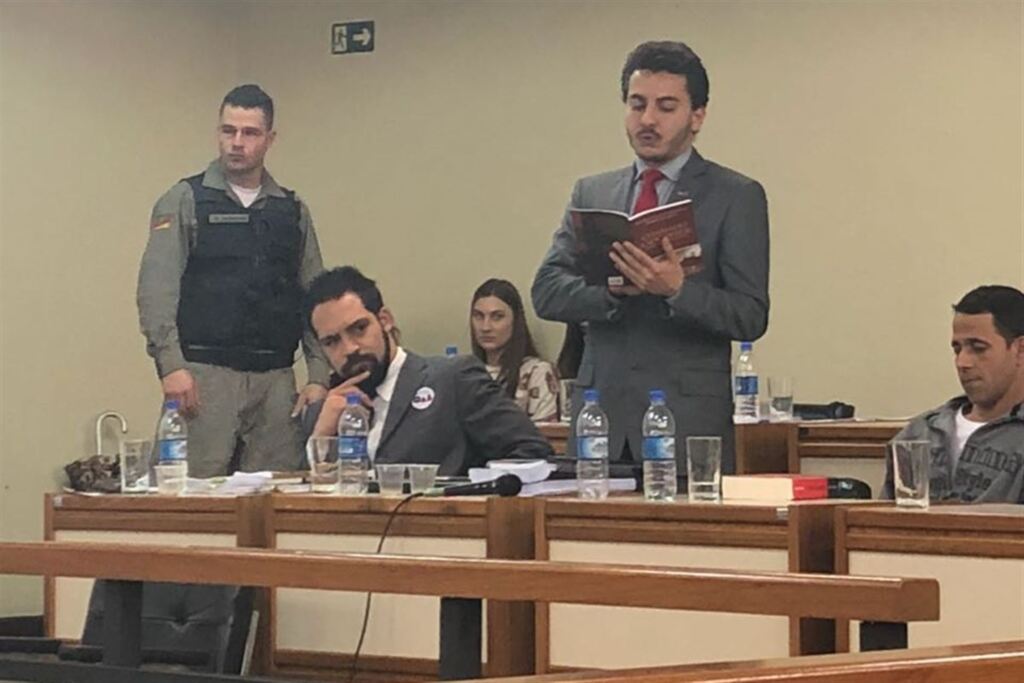 Acusado de tentar atear fogo em ex-companheira é absolvido