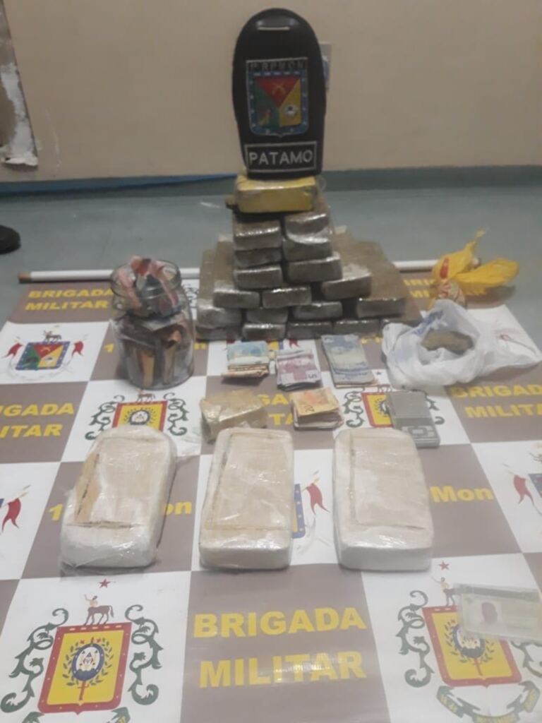 Homem é preso com 12 quilos de maconha em Santa Maria