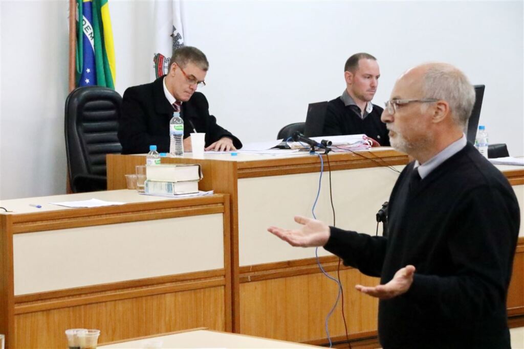 Mulher é condenada a prisão por morte da filha de 3 anos