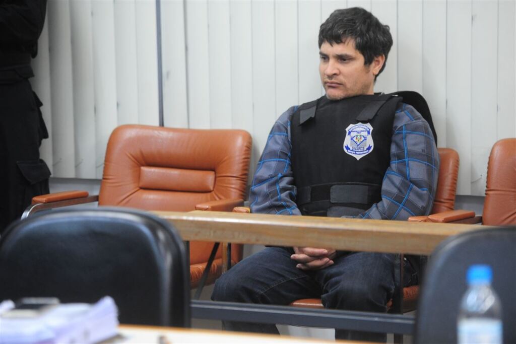 título imagem Defesa de Ariosto vai recorrer de resultado do júri