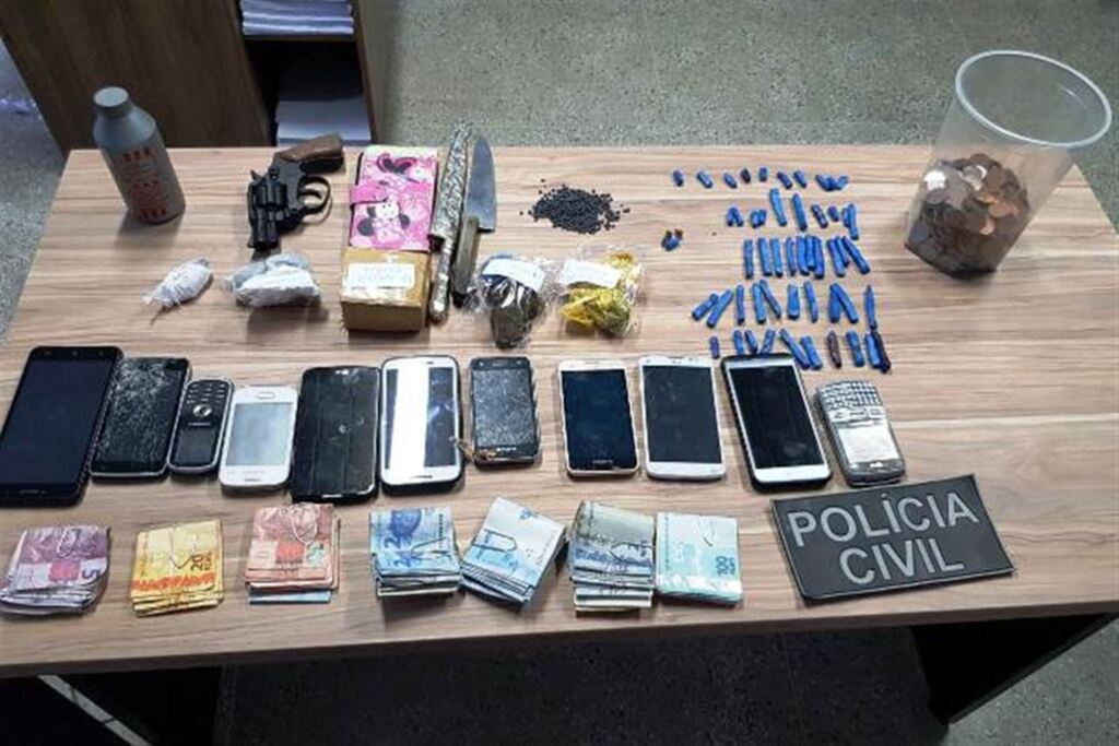 Família é presa por tráfico de drogas em São Gabriel