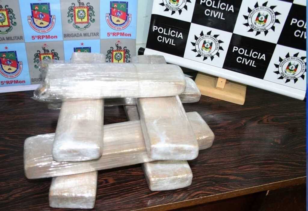 Homem é preso com seis quilos de maconha em Santiago