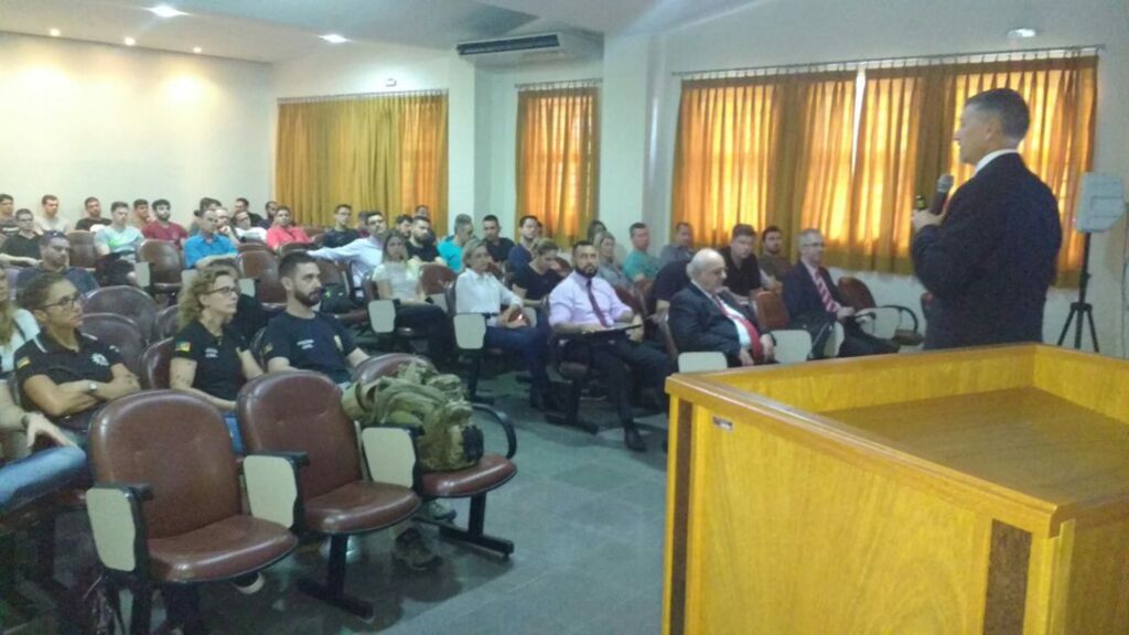 Polícia dá dicas de como se proteger de clonagens e roubo de dados na Internet