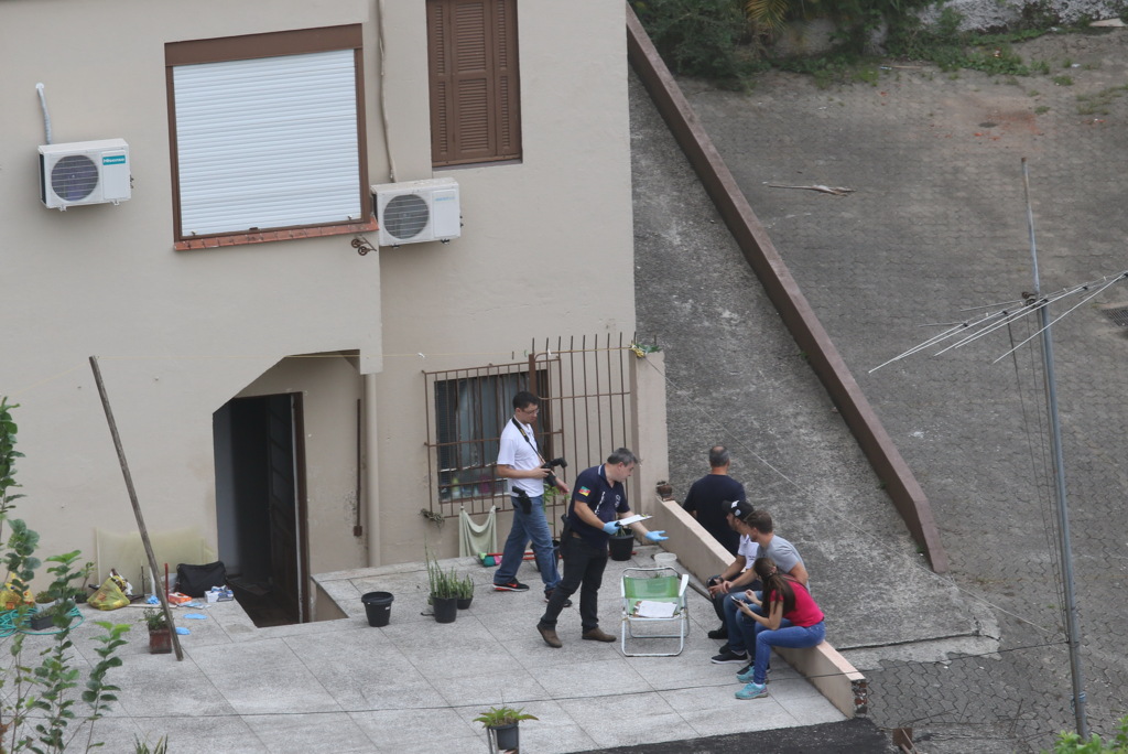 Pai assassinado dentro de apartamento era garçom conhecido em Santa Maria