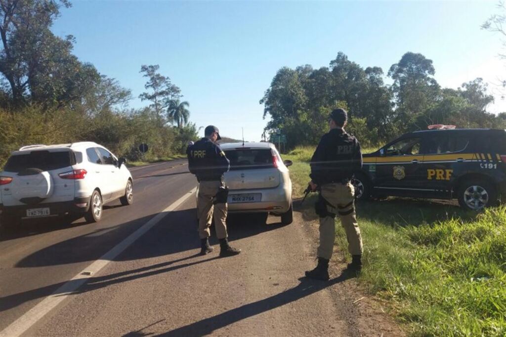 Foto: Divulgação / PRF - PRF em ação na BR 287, Faixa Nova de Camobi