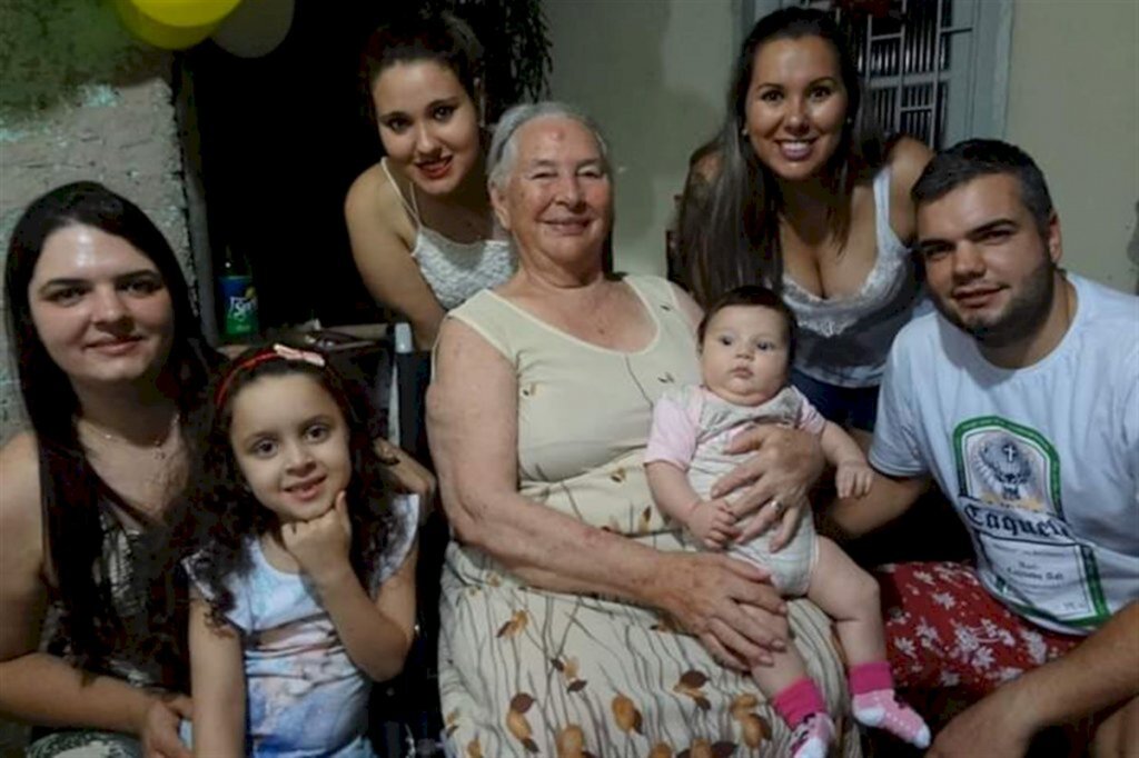 Morreu a aposentada Carmem de Fátima Comin Nunes