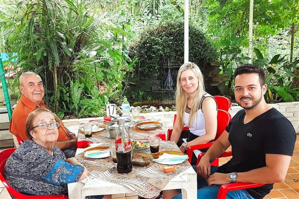 Morreu a parteira Neusa dos Santos Notargiacomo