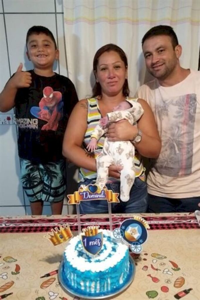 Nasceu Dominik Pinheiro Charão