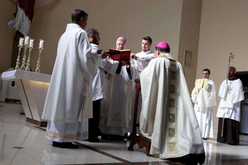 título imagem Representante do papa no Brasil visita Santa Maria para solenidade com Dom Leomar Brustolin
