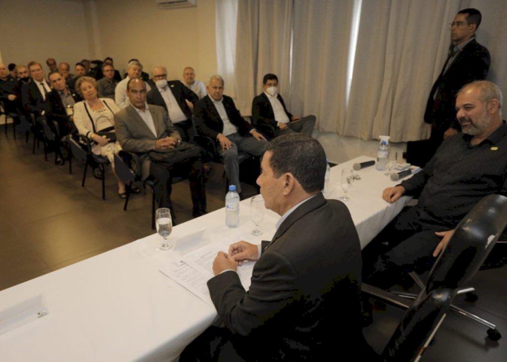 VÍDEO: 'na realidade, eu estou me preparando para isso', diz Mourão sobre candidatura ao Senado