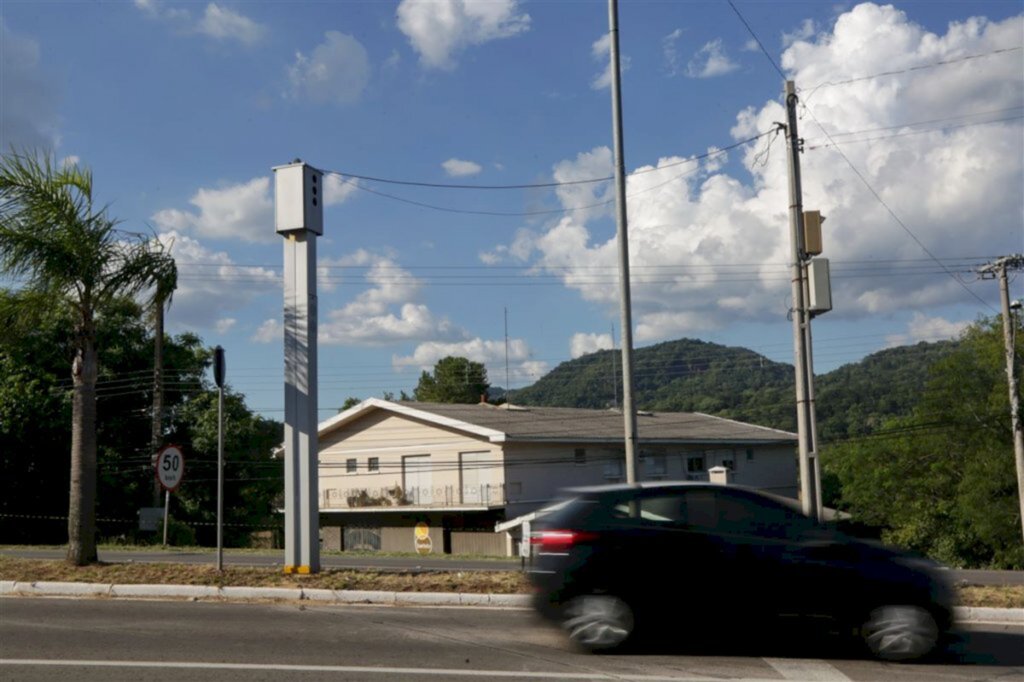 VÍDEO: prefeitura estuda possibilidade de aumentar limite de velocidade em três locais da cidade