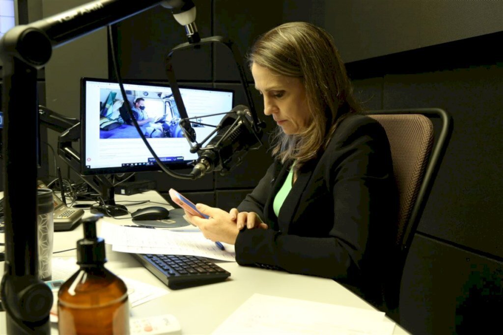 título imagem No Dia do Rádio, conheça mais sobre a rotina na CDN