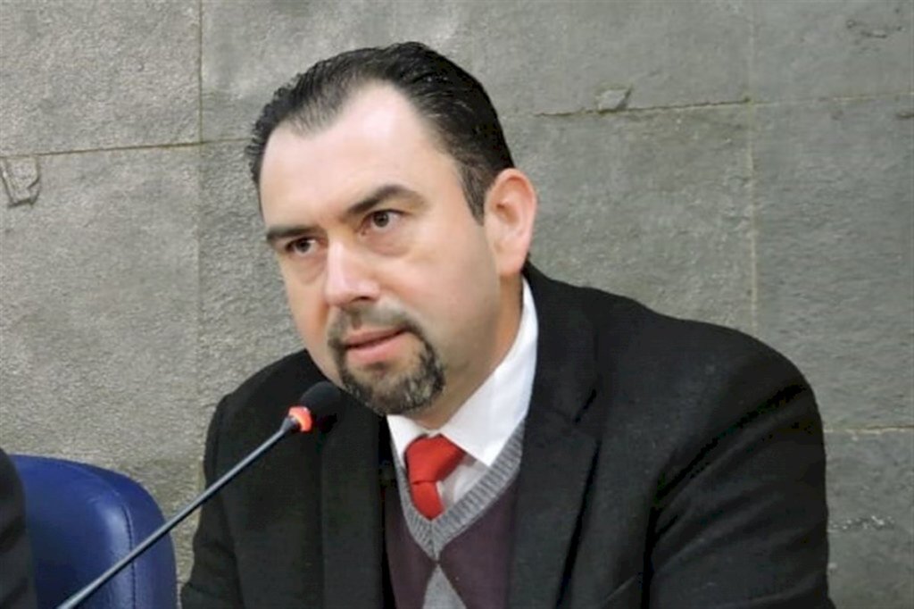 'É lamentável. Era como se fosse um filho meu', diz secretário sobre suspeito de desviar recursos