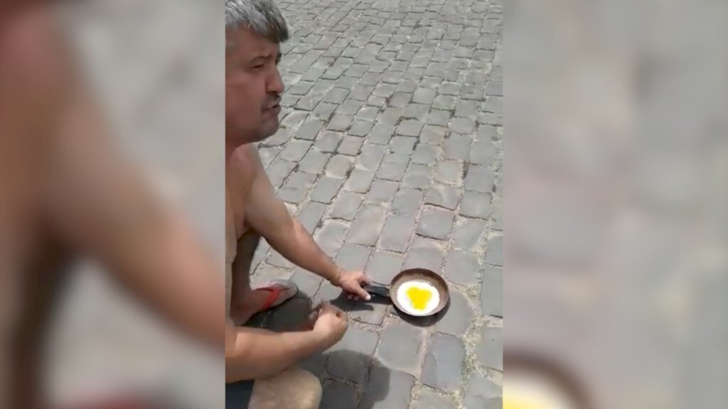 VÍDEO: homem frita ovo no meio da rua em Faxinal do Soturno