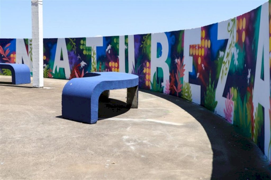 título imagem Mirantes da estrada do Perau ganham pinturas com cores vibrantes