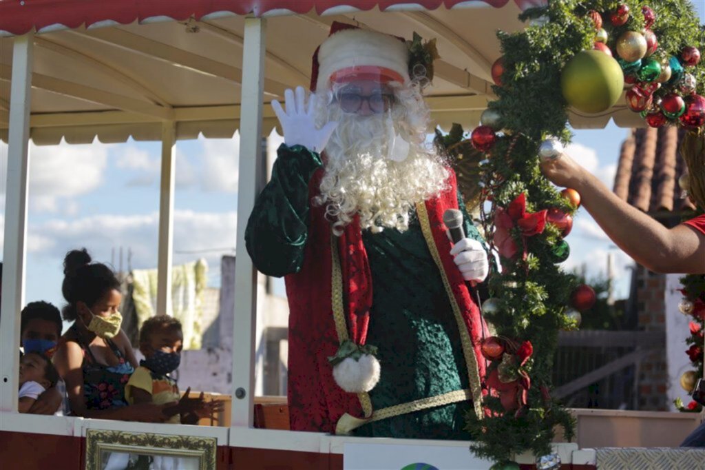 Trenzinho de Natal percorre o residencial Zilda Arns nesta sexta