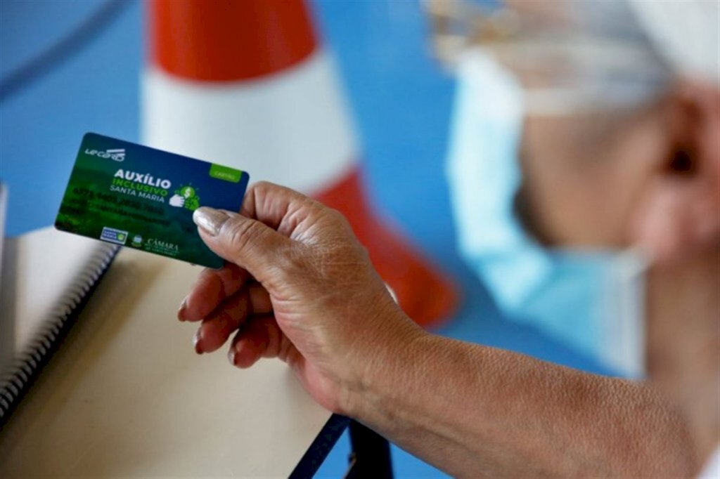 Mais de 1,9 mil cartões do Auxilio Inclusivo ainda não foram retirados em Santa Maria