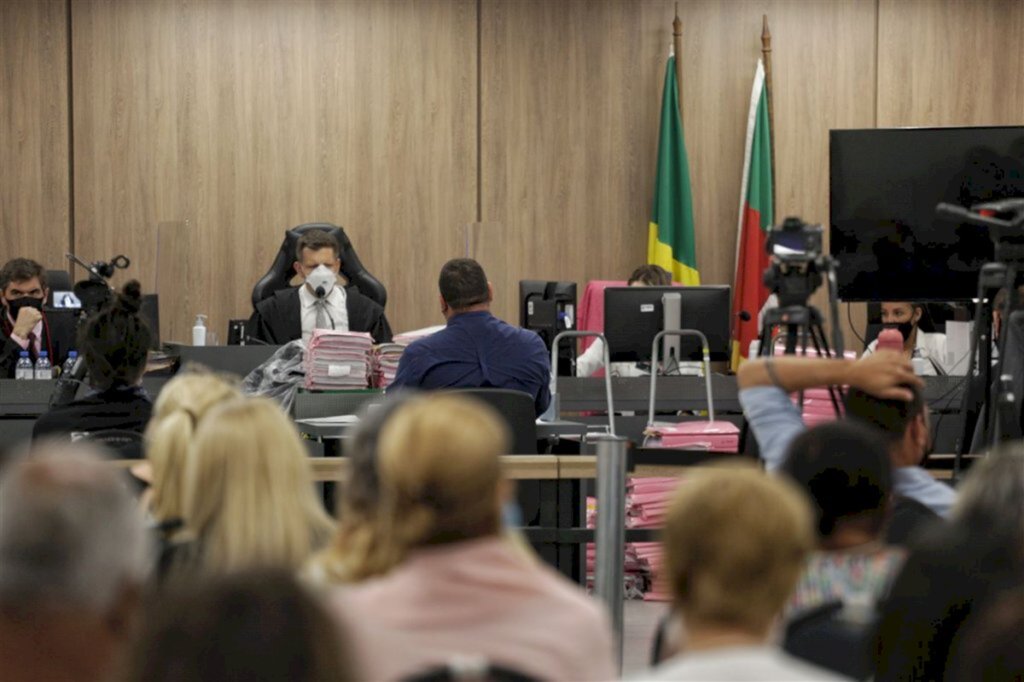 'Vocês acham que um roadie queria a morte de 242?' diz defesa de Luciano Bonilha Leão