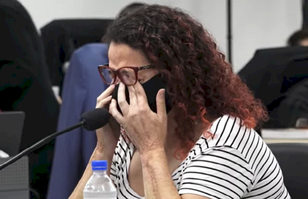 Primeira vítima a depor no júri da Kiss teve 40% do corpo queimado e ficou 46 dias internada