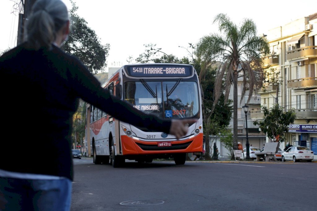 ageiros acima de 65 anos têm horário de gratuidade no transporte coletivo ampliado
