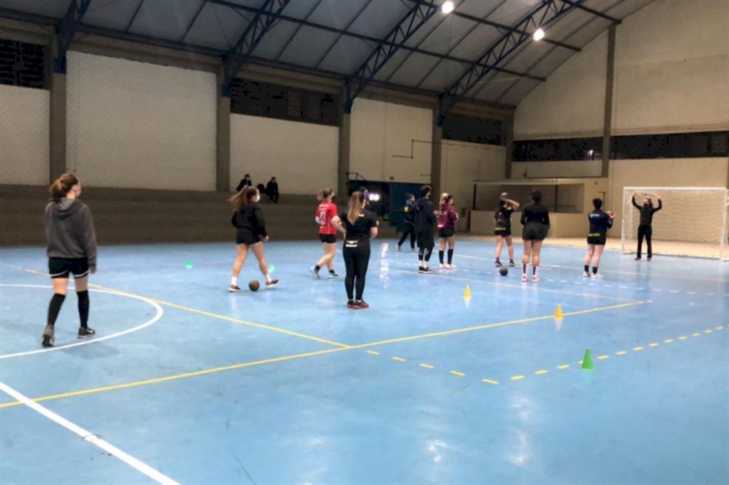 Handebol e vôlei da UFSM representam o RS nos Jogos Universitários Brasileiros