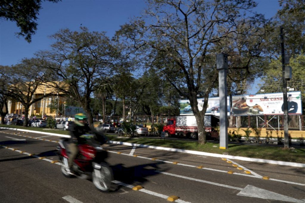 VÍDEO: com controladores, média diária de multas aplicadas em Santa Maria mais do que dobra
