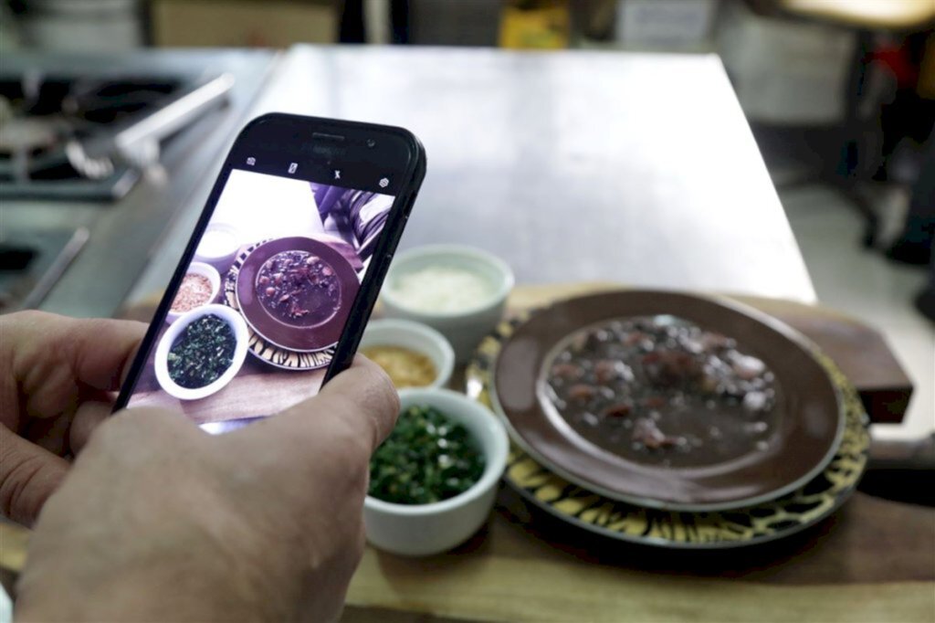 título imagem Esgotados ingressos para Feijoada do Diário