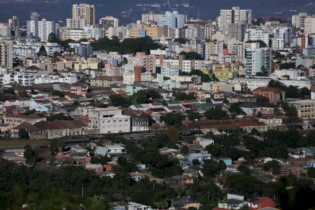 Mesmo em alerta, Santa Maria não deve adotar fechamento de atividades econômicas