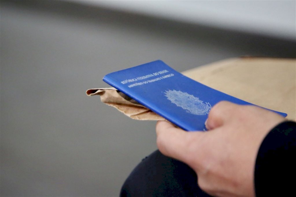 Confira as vagas de emprego e de estágio para Santa Maria