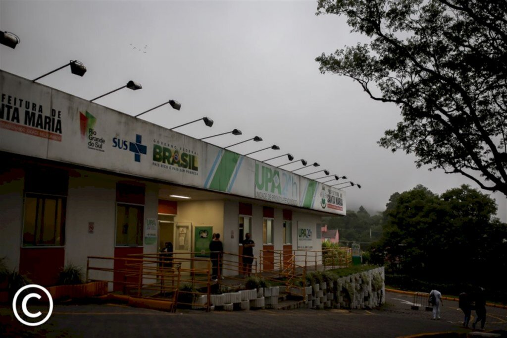 Oito pacientes da UPA e quatro do CAD aguardam leitos de UTI