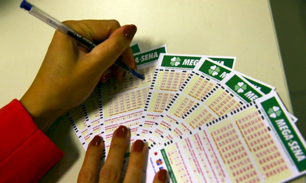 Único apostador da Mega-Sena leva prêmio de 49 milhões