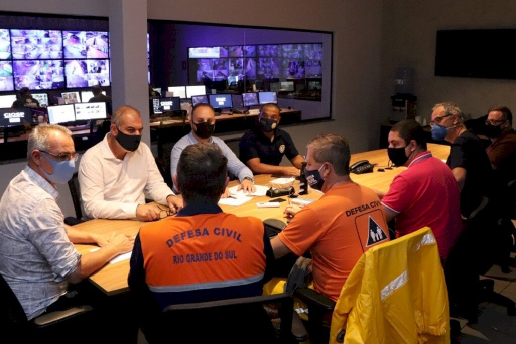 VÍDEOS: Defesa Civil atendeu mais de 30 ocorrências relacionadas à chuva em Santa Maria