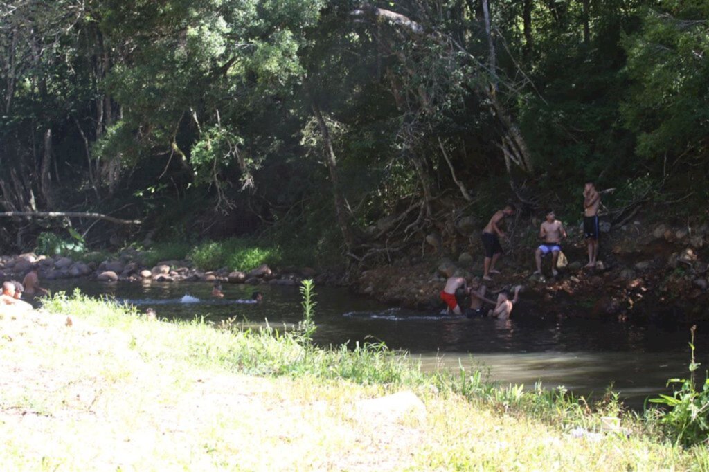 Como está o funcionamento de 16 balneários na região durante o verão
