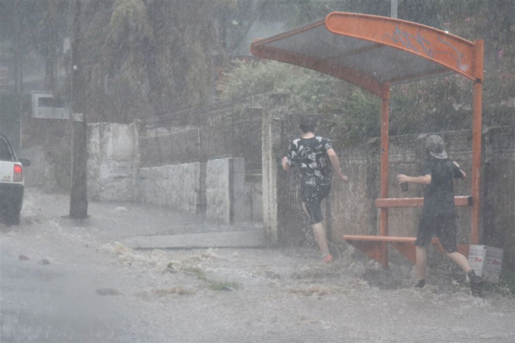 Semana pode ter calor de quase 40ºC e risco de temporal na Região Central