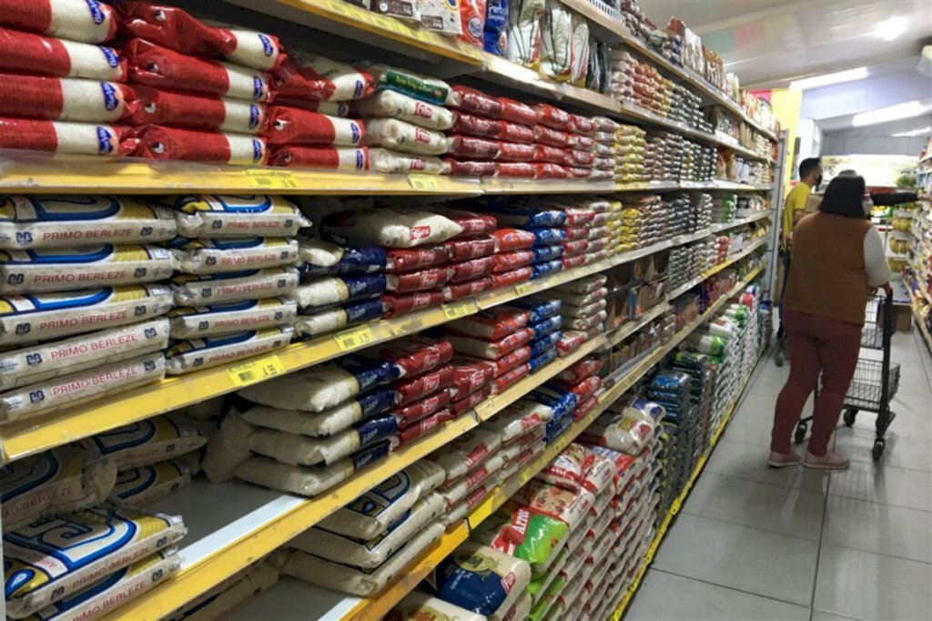 Dia de Finados tem mercados funcionando em Santa Maria