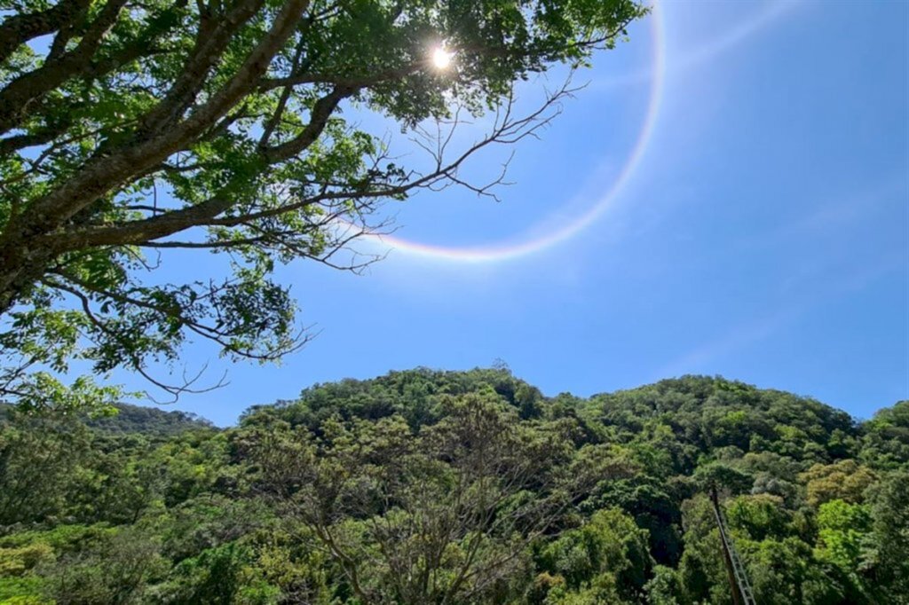 FOTOS: Santa Maria e região registram halo solar nesta quinta-feira