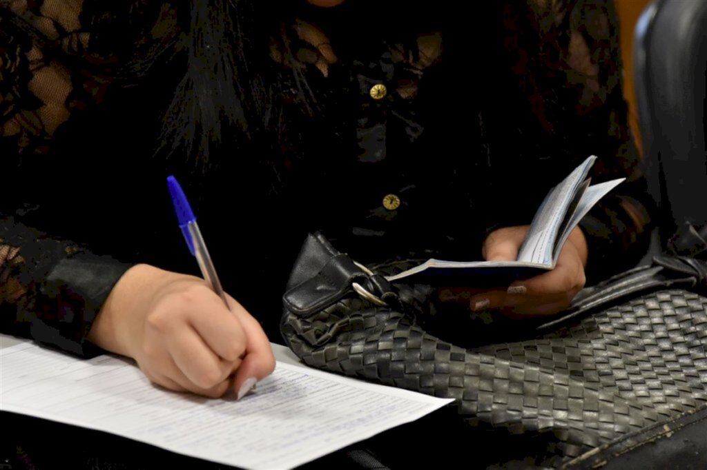 Mais de 60 vagas de empregos para Santa Maria e região