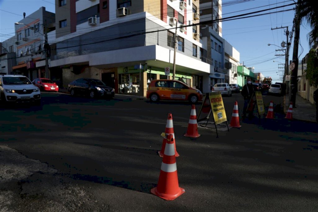Quatro ruas do Centro têm restrições no tráfego nesta sexta e no final de semana