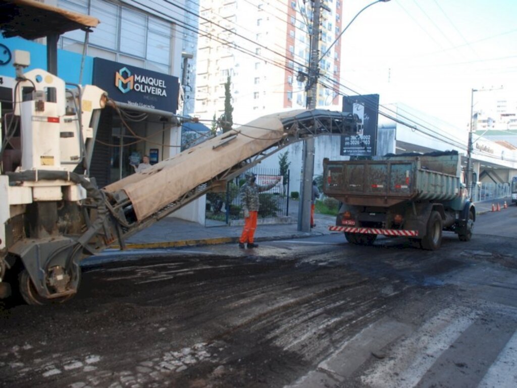 Duas ruas do Centro terão bloqueios nesta sexta-feira