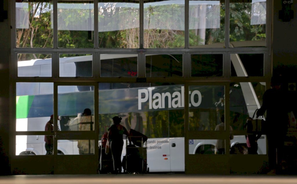 título imagem Viajar ou não no Dia dos Pais? Veja o que dizem especialistas em saúde