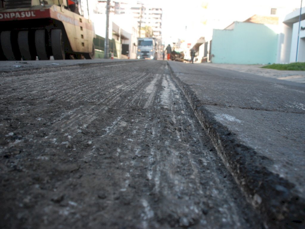 Trânsito na Valandro e na Riachuelo seguem com bloqueios nesta quarta