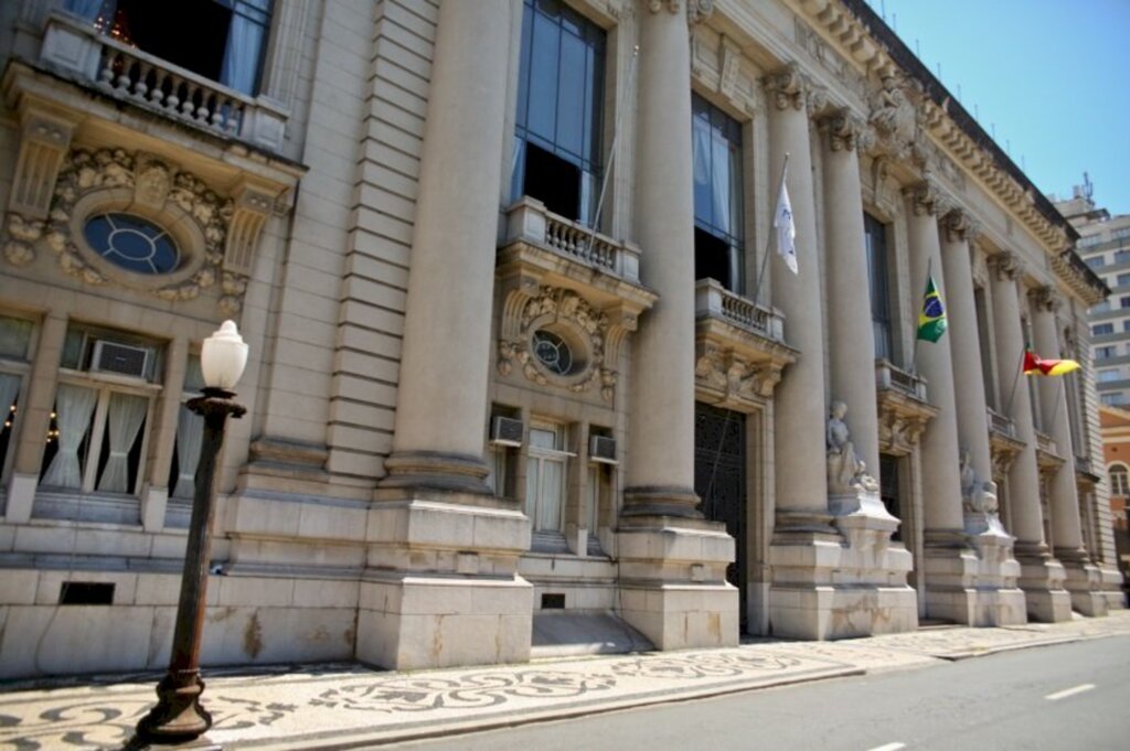 Folha de junho dos servidores gaúchos é quitada nesta quarta