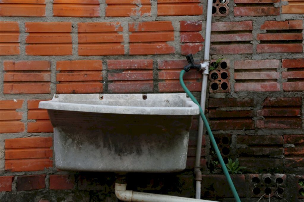 Cerca de 1,5 mil casas ficam sem água nesta segunda-feira
