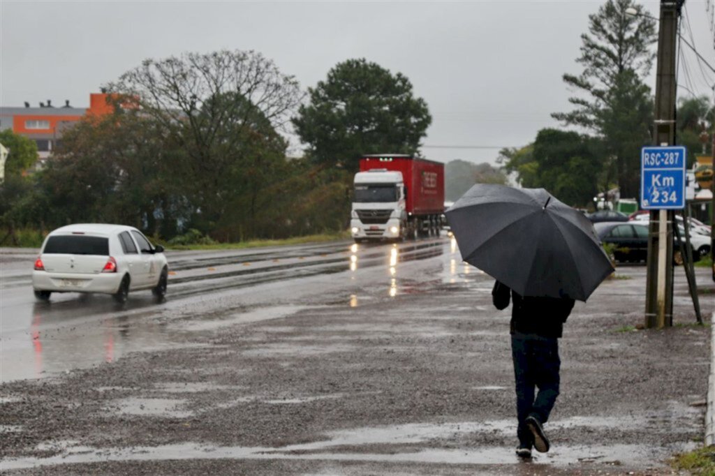 Depois de mais de 50 milímetros, chuva dá trégua antes do final de semana