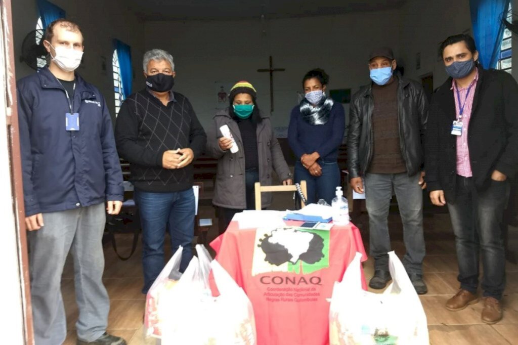 Cerca de 11 comunidades quilombolas da Região Central recebem cestas básicas