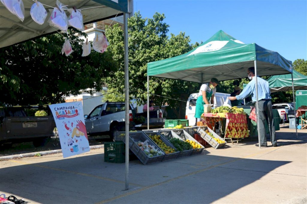 Campanha do Agasalho da UFSM arrecada mais de mil peças de roupa