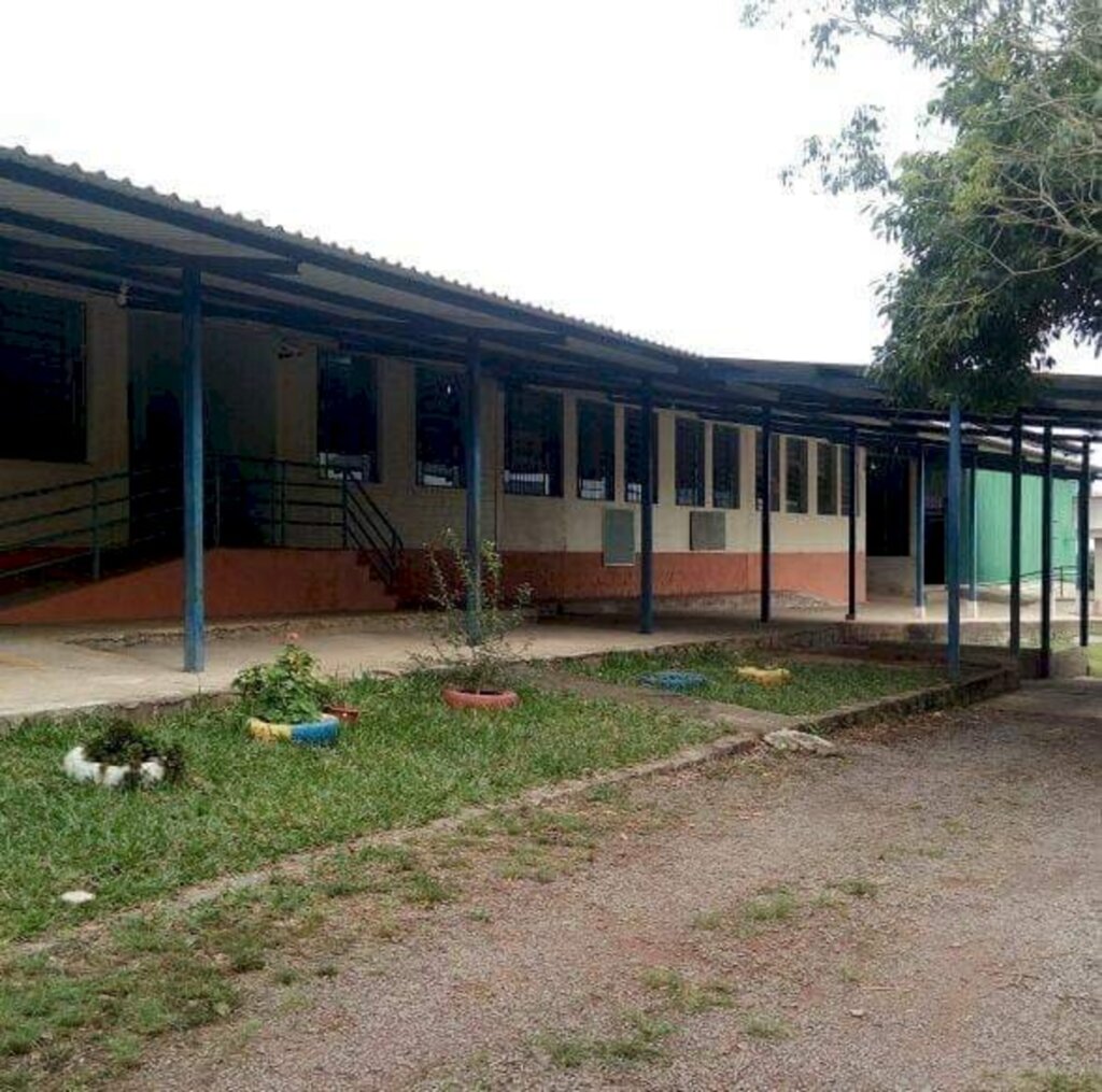 Mesmo sem aulas, escola de Santa Maria vai entregar máscaras e cupcakes para mães de alunos